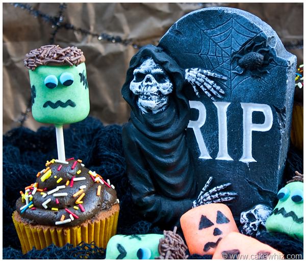 halloween marshmallow pop cupcakes