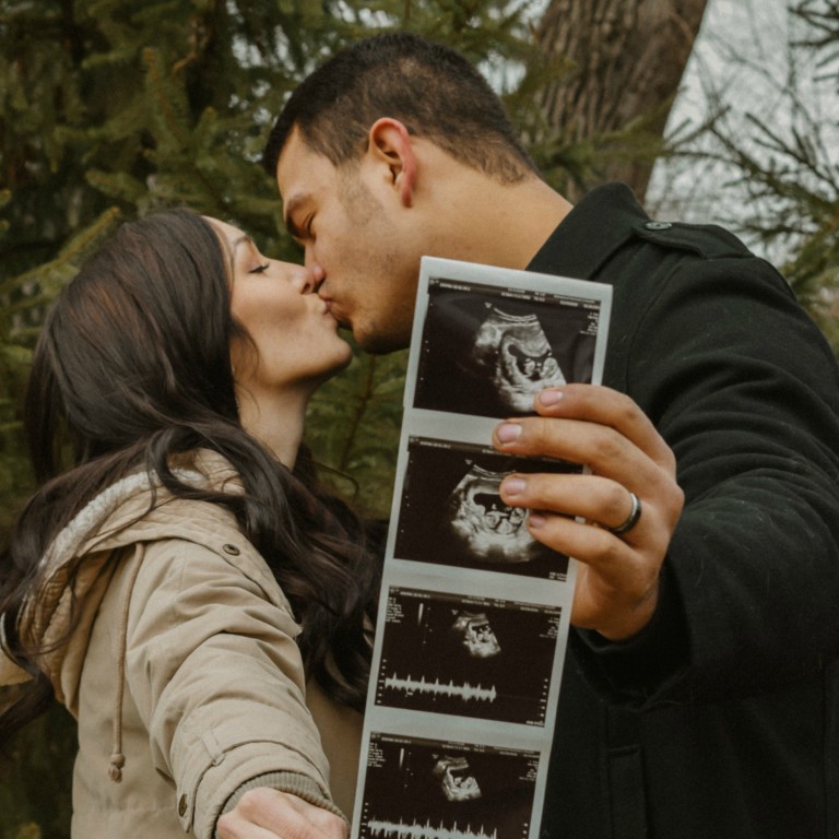 Pregnancy Announcement Ideas-Square