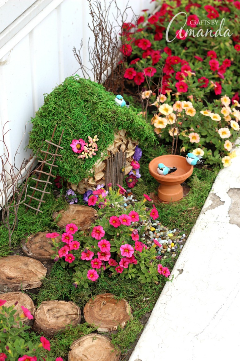 Magical Moss Ideas For Your Home And Garden  Garden projects, Garden art,  Miniature garden