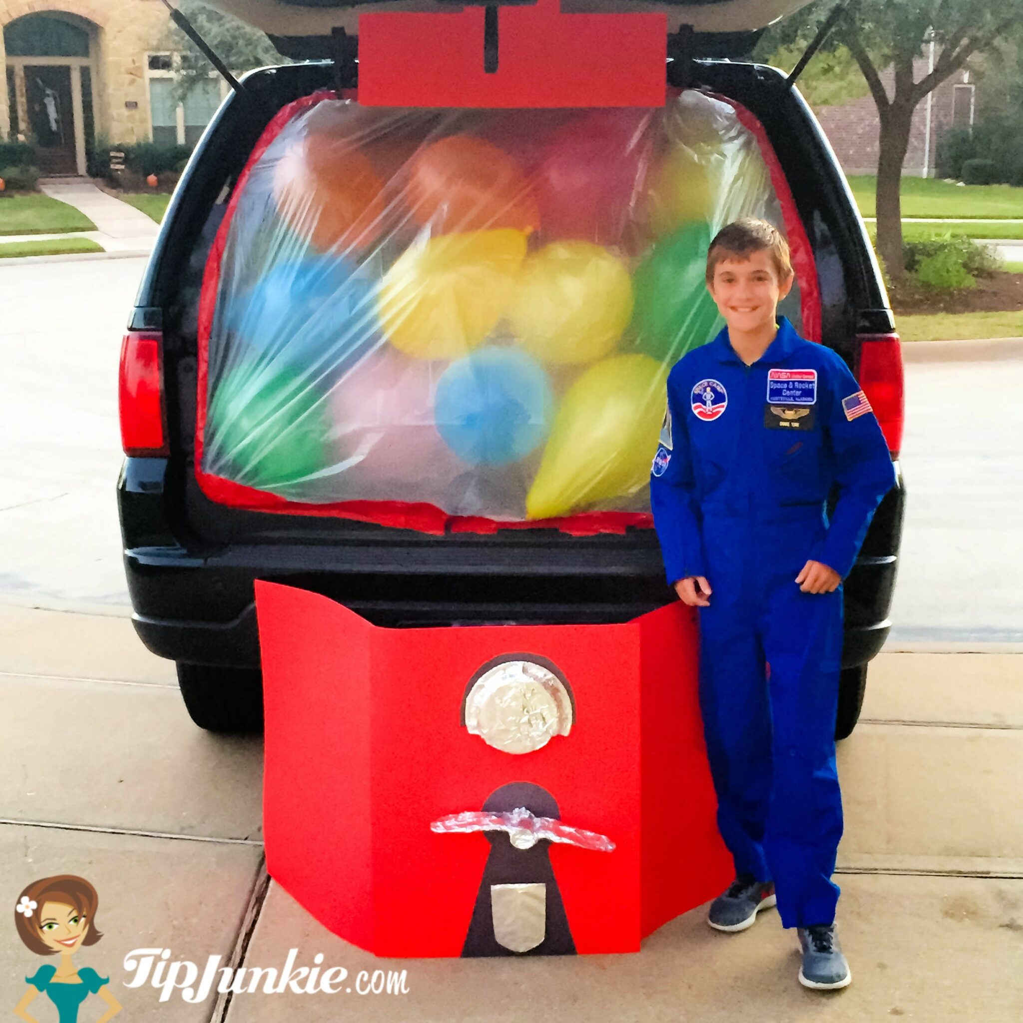 DIY Car Trunk Gumball Machine Trunk or Treat for Church [stepbystep] Tip Junkie