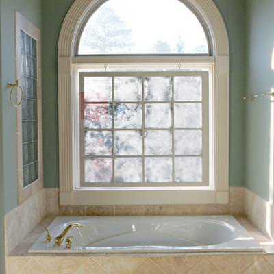 Antiqued Window {Trash to Treasure}