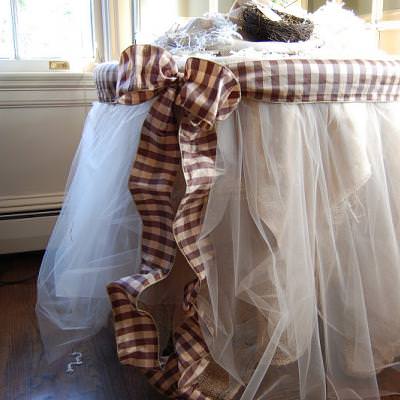 Burlap and Organza Table Skirt {decorate}