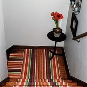 How to Install a Stair Runner {staircase}