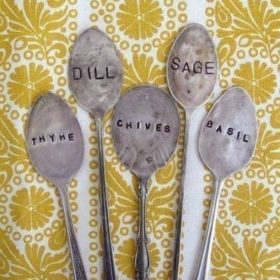 How to Make Spoon Herb Markers {outdoors}