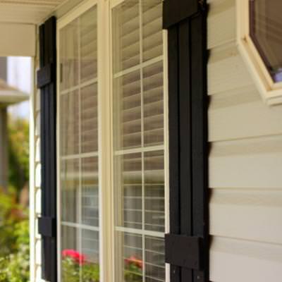 How to Make Your Own Wood Shutters {wood working}