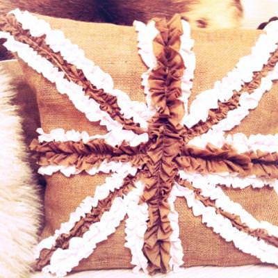 Union Jack Ruffled Pillow Tutorial Tip Junkie