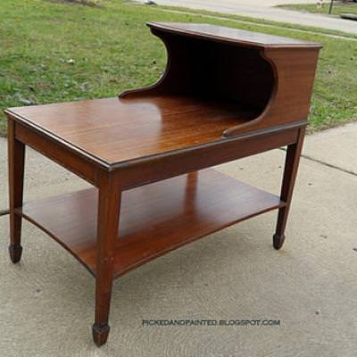 Updating Old Furniture with Paint
