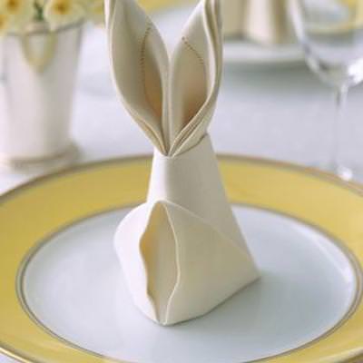 Bunny Fold for Napkins {easter table}