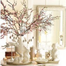 Easter Vignette {DIY Decorating}