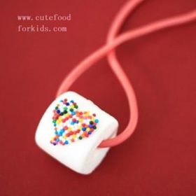 Candy Necklace {Crafts for Children}