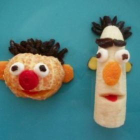 Ernie and Bert Fruit Snacks {Edible Crafts for Kids}