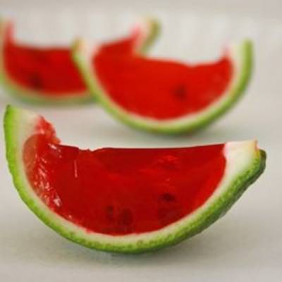 Jello Watermelon Slices {Edible Crafts for Kids)