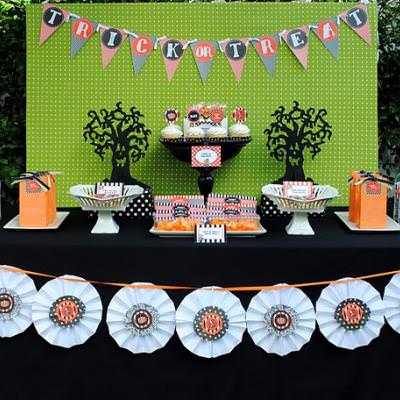 Halloween Party Tablescape