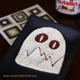 Tortilla Ghost {Edible Halloween Crafts}