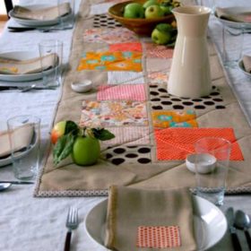 Applique Table Runner {Sewing How-To}