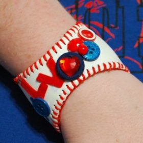 Baseball Cuff Bracelet {how-to}