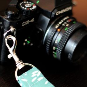 Camera Wrist Strap {Tutorial}