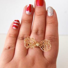 Crocheted Wire Bow Ring {Tutorial}