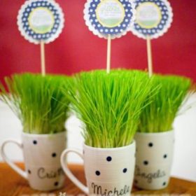 Customized Wheat Grass Mugs {And Free Teacher Printable}