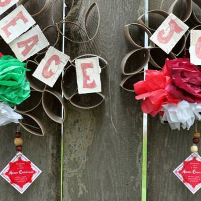 DIY Christmas Wreaths {Recycled Gifts}