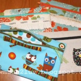 DIY Zippered Pouches {Sewing)