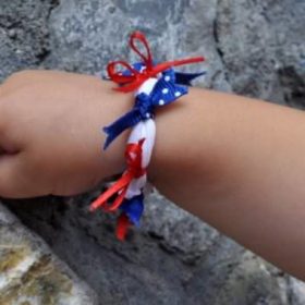 4th Of July Bracelets [Craft for Kids]