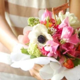 How to Make a French Hand-tied Bouquet {flowers}