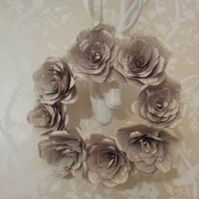 Book Page Flower Wreath {Decorating with Paper}