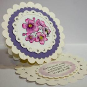 How to Create a Scalloped Easel Card {Card Techniques}