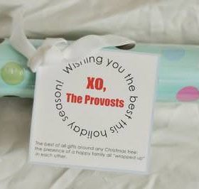 Printable Neighbor Gift Tag {gift wrap}
