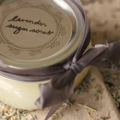 DIY Sugar Scrub {Body Scrubs}
