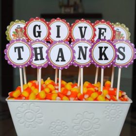 Free Printable Thanksgiving Centerpiece {Thanksgiving Centerpieces}