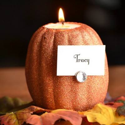 Glittered Pumpkin Place Card Holder {Thanksgiving Place Cards}
