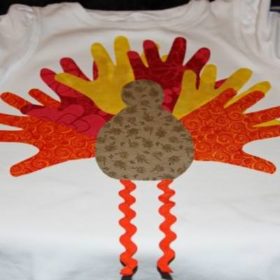 Tiny Hand Turkey Applique Tutorial {Thanksgiving Crafts}