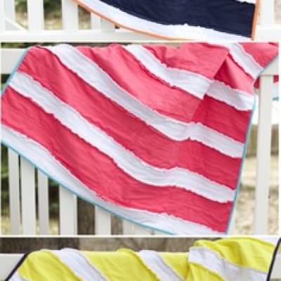Bold Strip Baby Rag Quilt {Blankets and Quilts}
