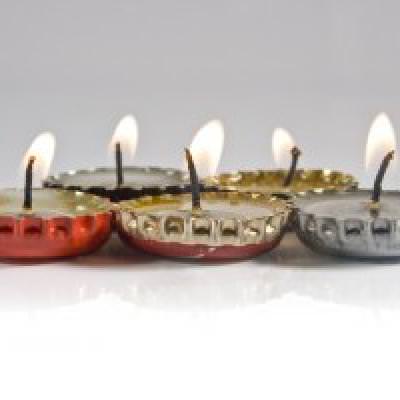 Bottle Cap Candles {Candles}