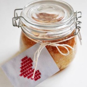 Cakes In A Jar {Tutorial and Recipe}