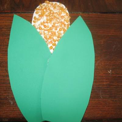 Corn Craft Activity {Thanksgiving Activities}