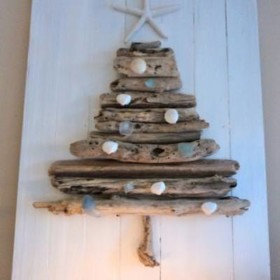 Driftwood Christmas Tree Decor {Christmas DIY}