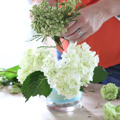 Floral Arrangements Like a Pro {Floral Arrangements}