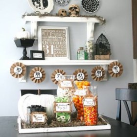 Halloween Chic Decorating {Halloween Themes}