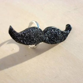 Mustache Ring Tutorial {Rings}