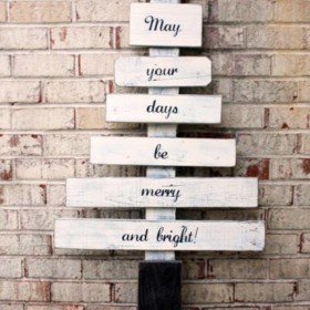 Scrap Wood Christmas Tree Decor {DIY Christmas}