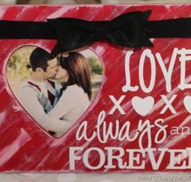 $1 Valentines Day Frame