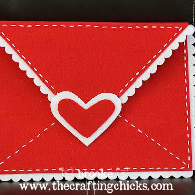 DIY Felt Valentine Envelopes {Homemade Valentine Boxes}
